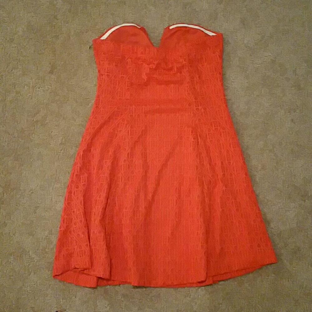 Dress - Picture 2 of 3